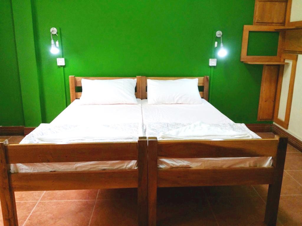 Envoy Hostel Phnom Penh Chambre photo