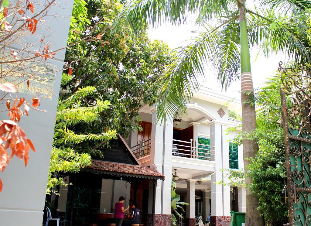 Envoy Hostel Phnom Penh Extérieur photo